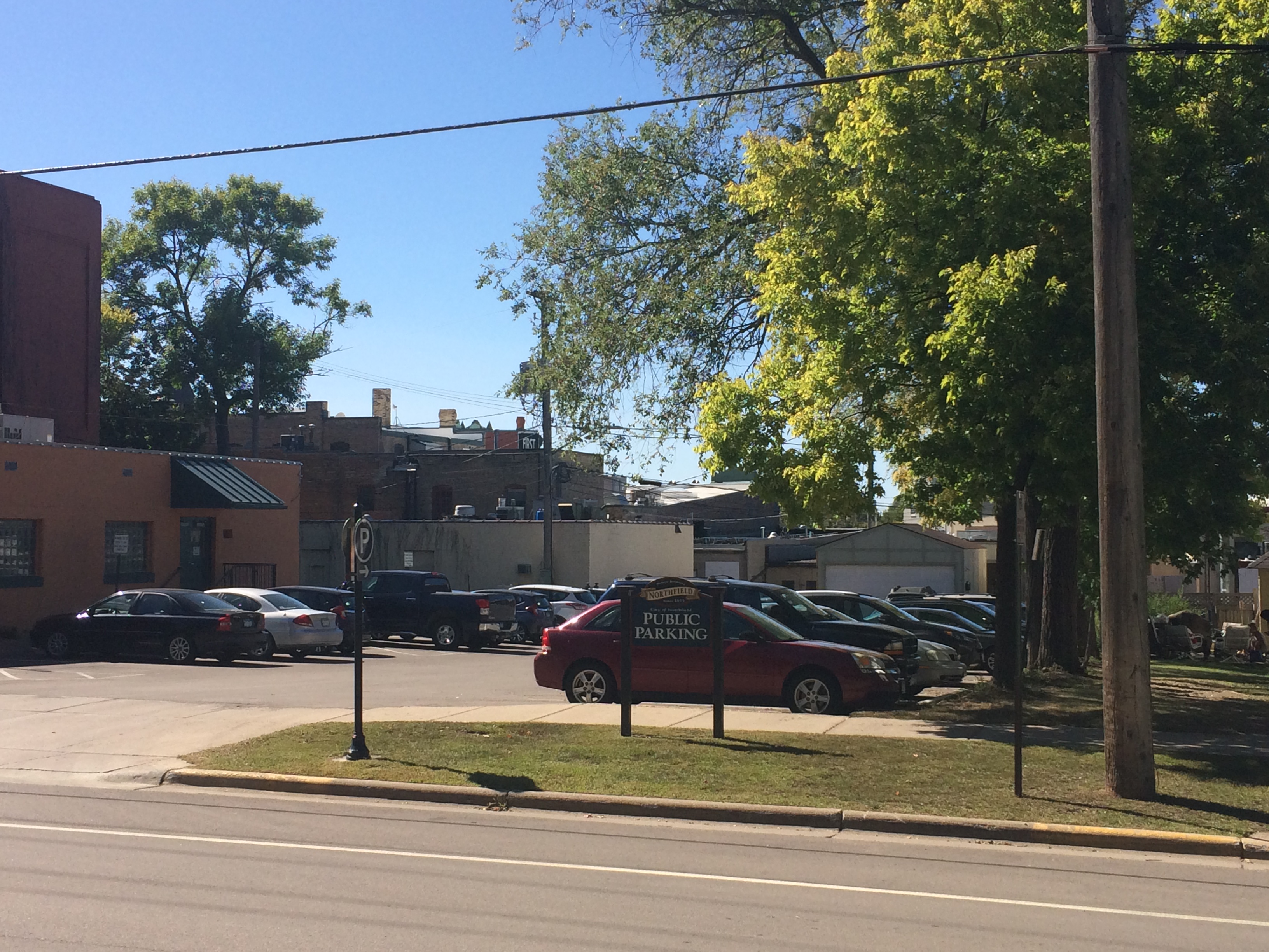 Picture of the public parking lot next to the Grande Event Center.